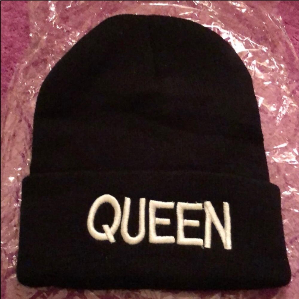Beanie King & Queen Set